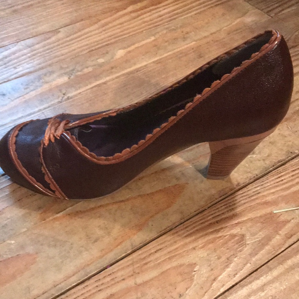 Poetic License brown heels